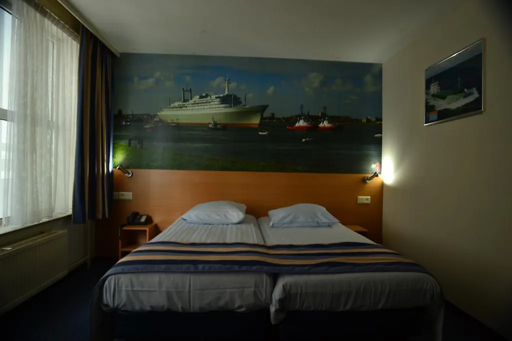 Maritime Hotel Rotterdam 3*,