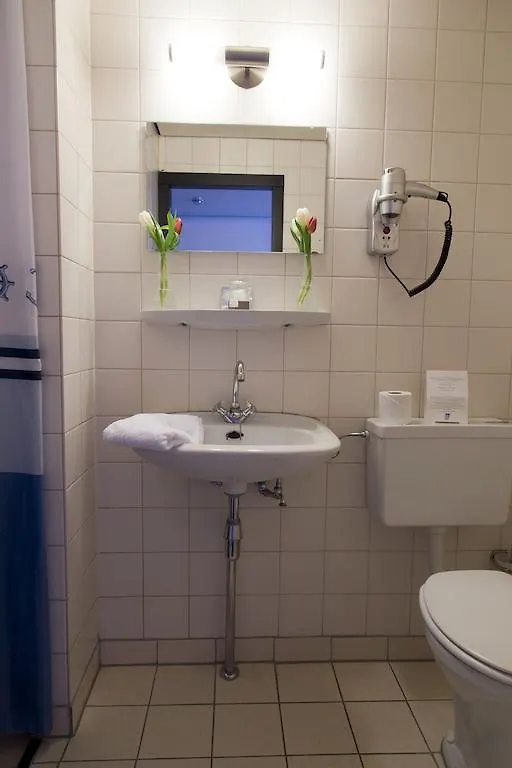 Maritime Hotel Rotterdam 3*,